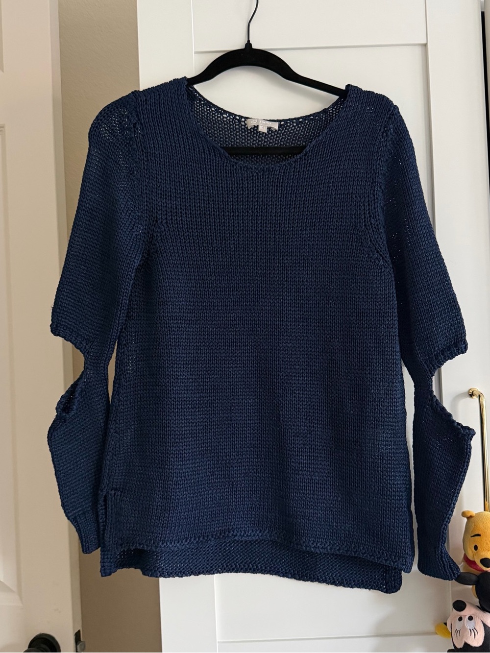 Navy Blue Knit Sweater With Cutout Sleeve - Size: S